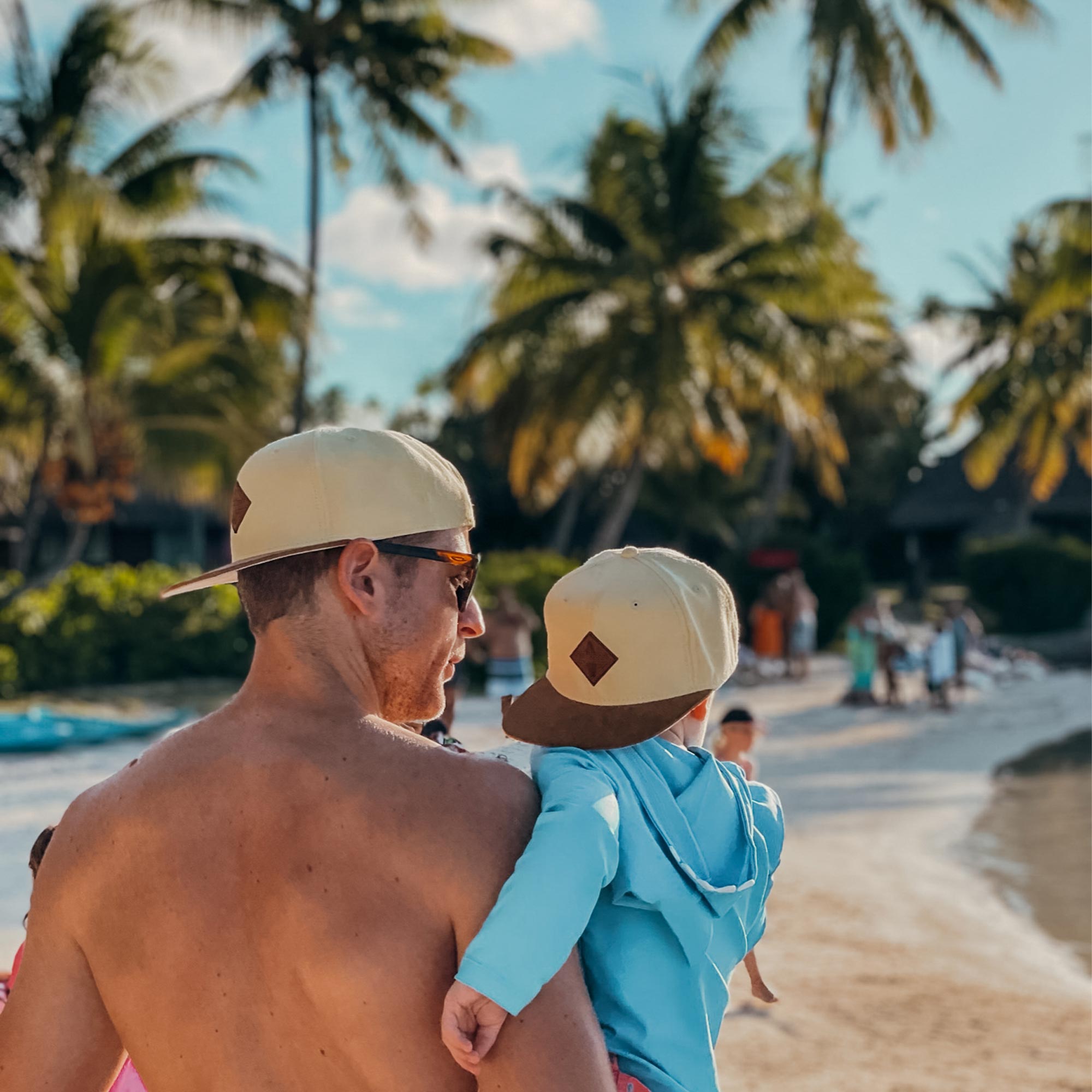 FAMILY Snapback Caps Set of 3