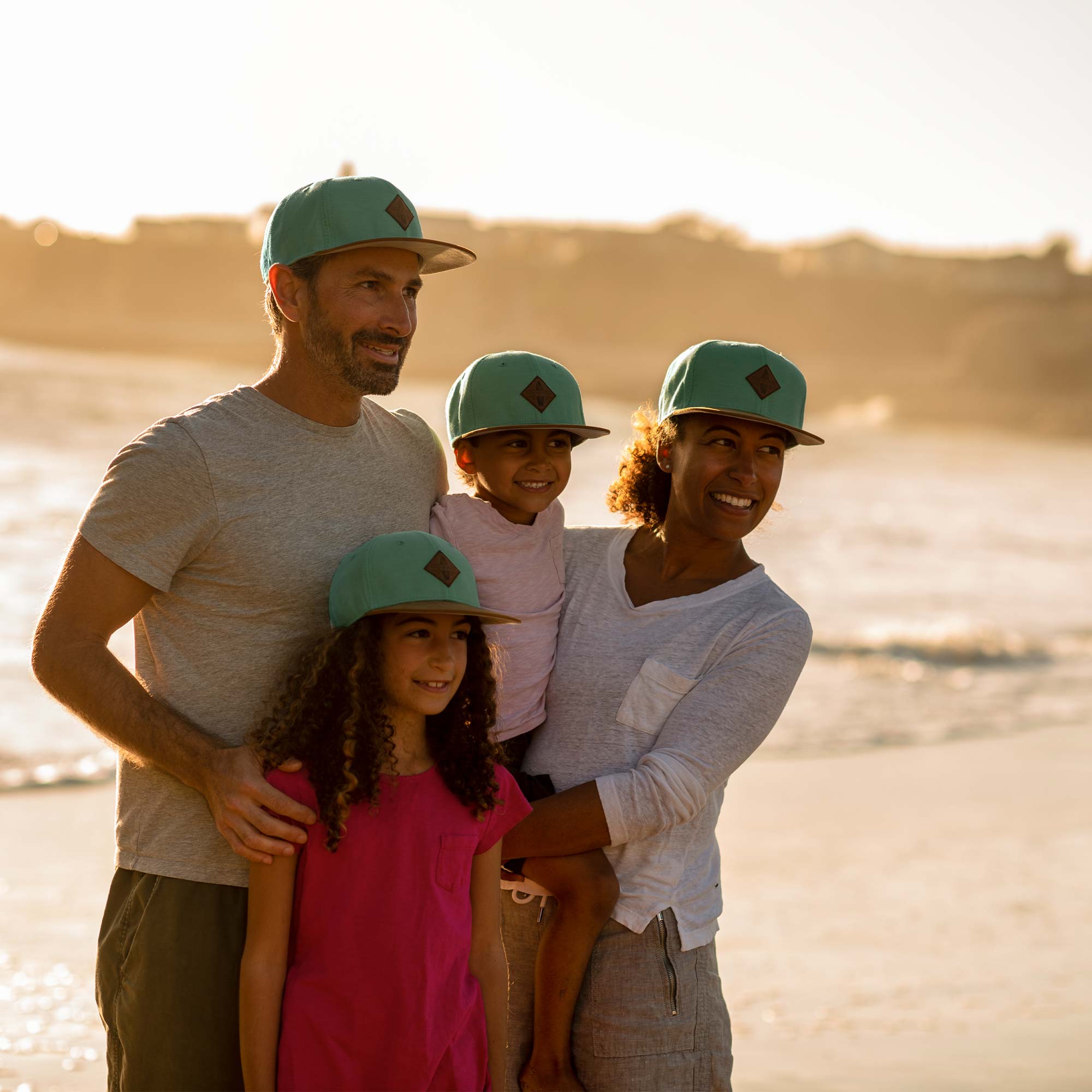 FAMILY Snapback Caps Set of 3