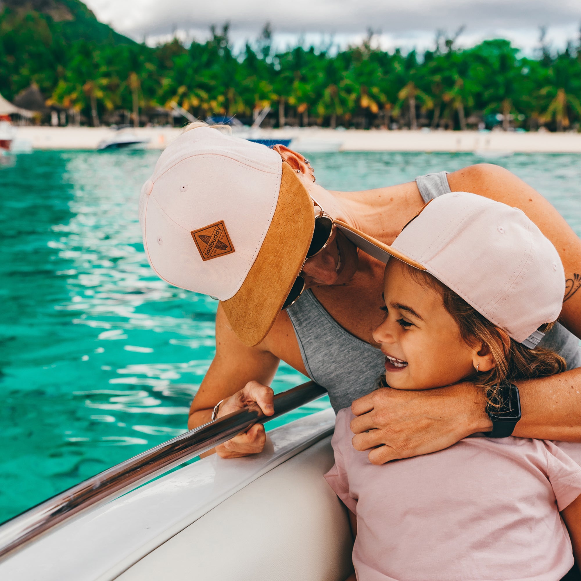 FAMILY Snapback Caps Set of 3